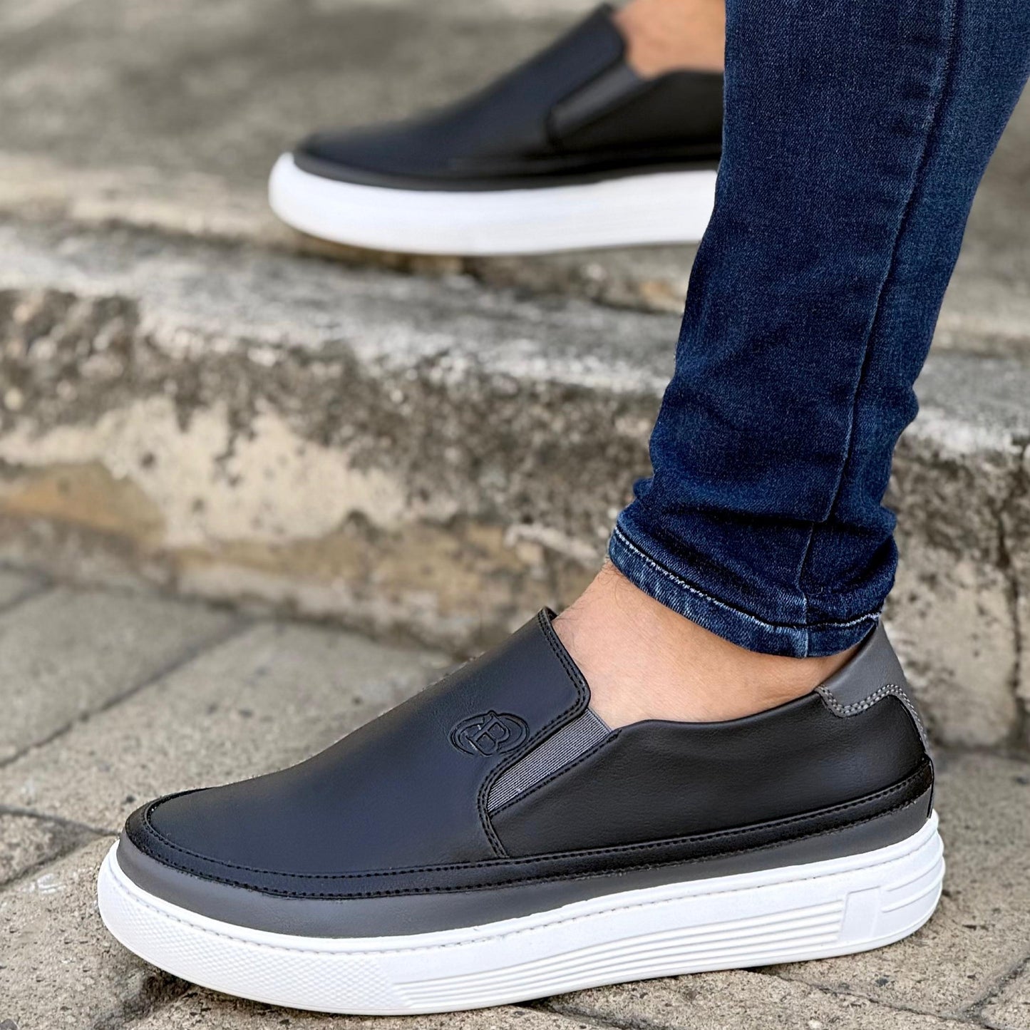 👞✨ Urban Step – Mocasin Slip-On 🚀