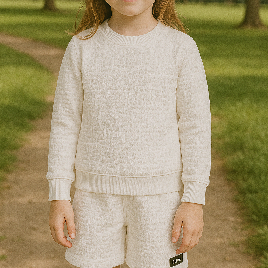 Conjunto Fendi Kids: Lujo y Estilo desde los 2 hasta los 14 años